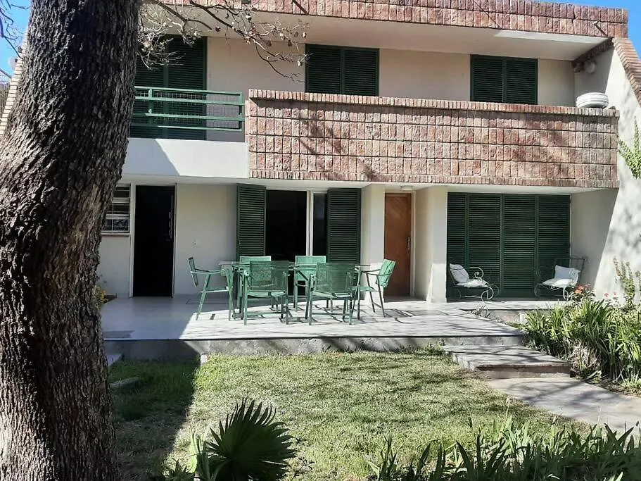 מנדוזה Casa Quinta Seccion A 150 Metros Parque San Martin Y 300 Metros Av Aristides Villanueva בית נופש